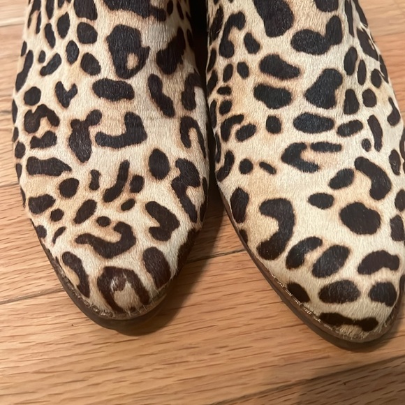 Crown Vintage Cheetah Booties - Picture 4 of 5